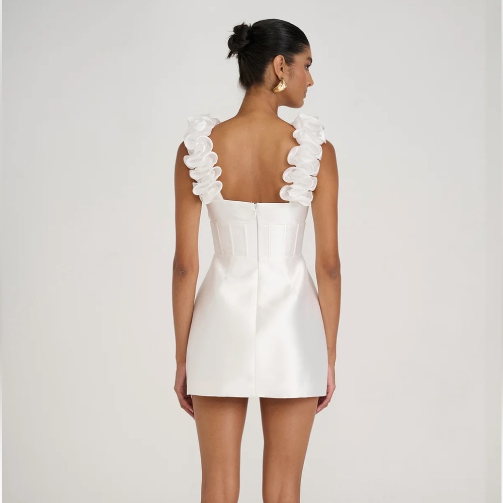 Eliya The Label White Taria Dress - Picture 2 of 7